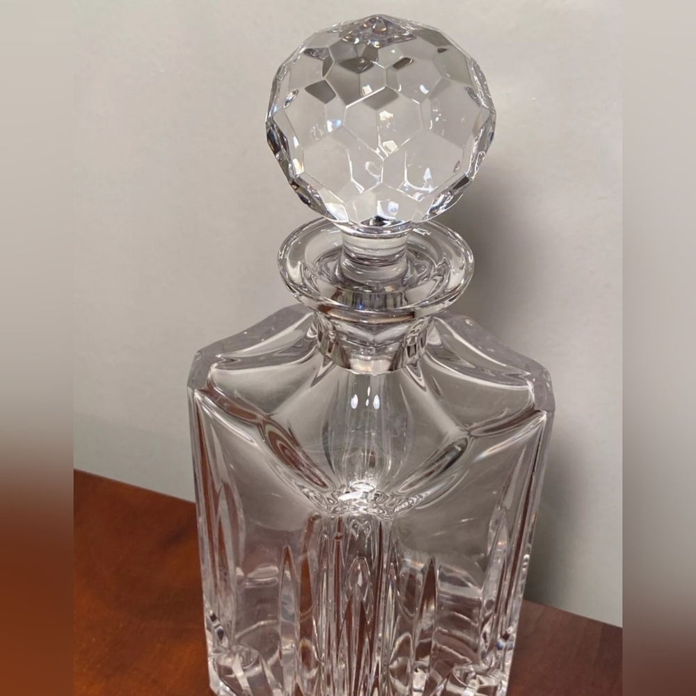 Vintage Signed ATLANTIS "Miguel" Genuine Hand Blown Crystal 10" Square Decanter - Picture 7 of 13